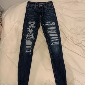 American Eagle High-Waisted Jeans